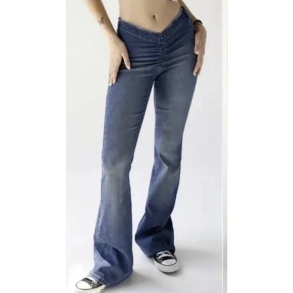 Wild Fable Low Rise Flare Denim Wide Leg Boot Kick Jeans Cowgirl Size 10 - Picture 13 of 13